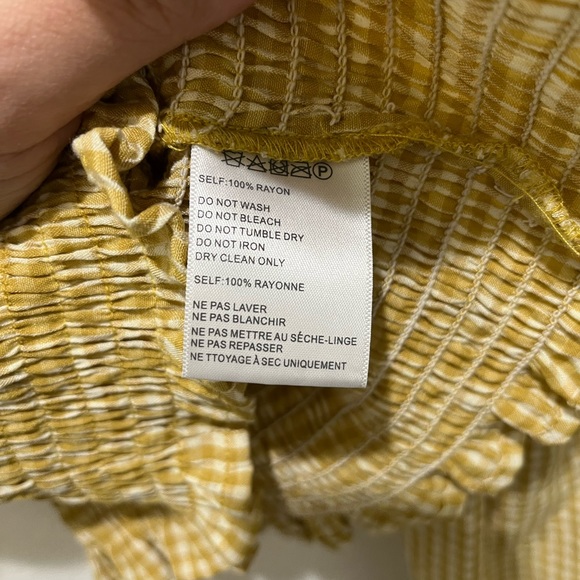 URBAN OUTFITTERS GOLDEN YELLOW AND WHITE SMOCKED GINGHAM LONG SLEEVE TOP - Picture 15 of 15